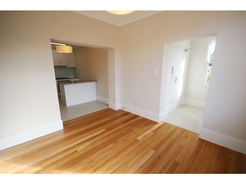 3/2 Victoria Square, Ashfield NSW 2131