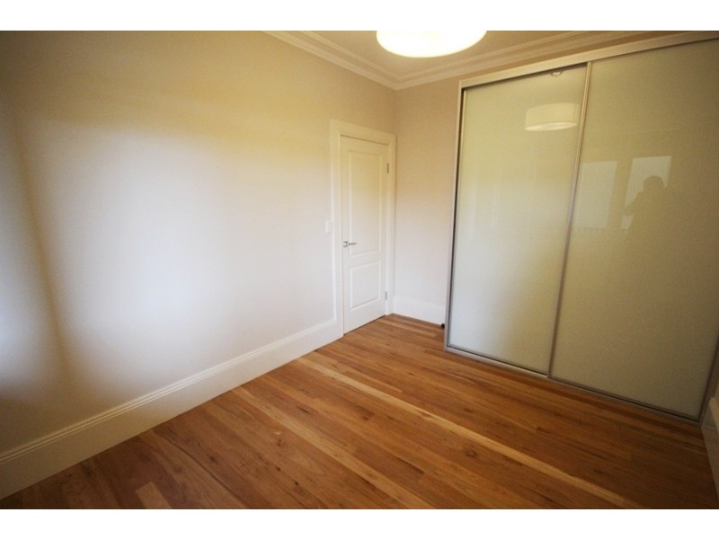 3/2 Victoria Square, Ashfield NSW 2131
