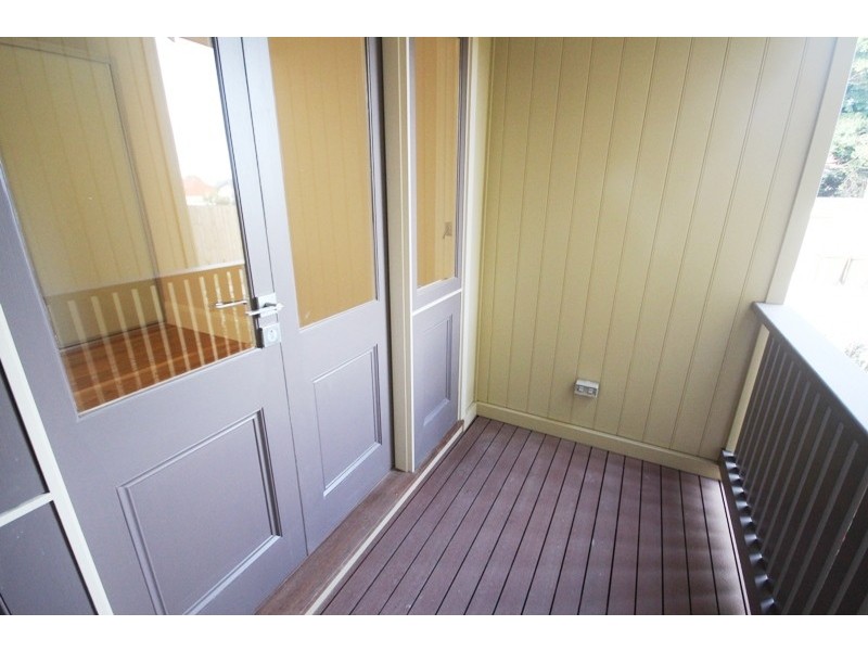 3/2 Victoria Square, Ashfield NSW 2131