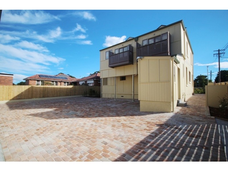 3/2 Victoria Square, Ashfield NSW 2131