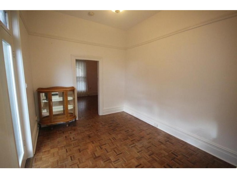 2/15 Hampden Street, Ashfield NSW 2131
