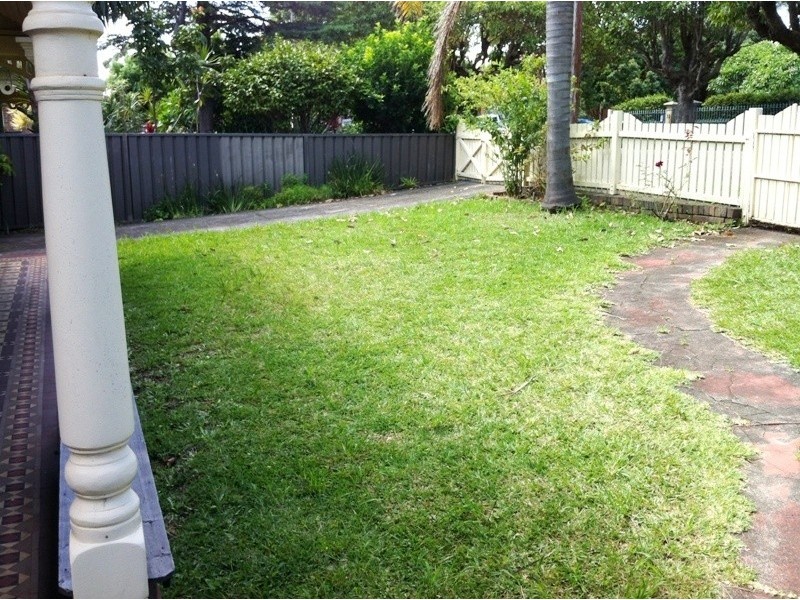 2/15 Hampden Street, Ashfield NSW 2131