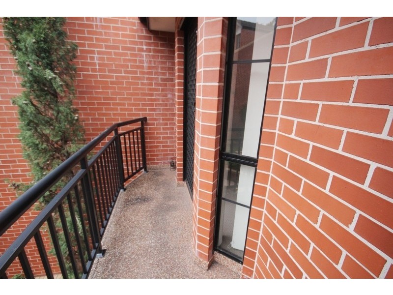 9/100 Carlton Crescent, Summer Hill NSW 2130