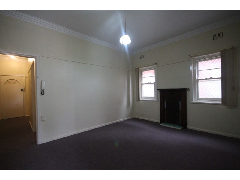 1/11 Burwood Rd, Concord NSW 2137