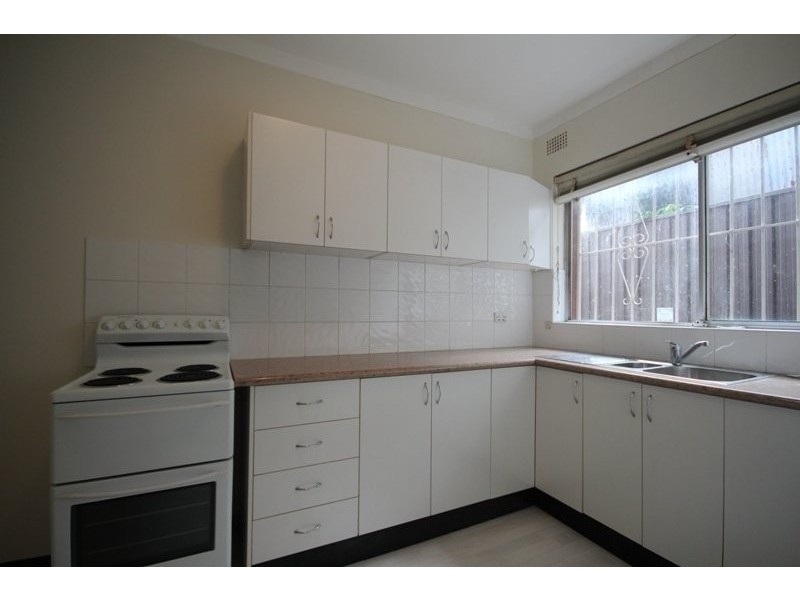 2/1 Fernhill Street, Hurlstone Park NSW 2193