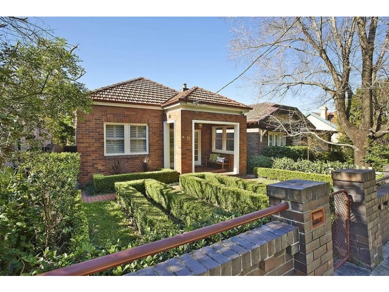 18 Victoria Square, Ashfield NSW 2131