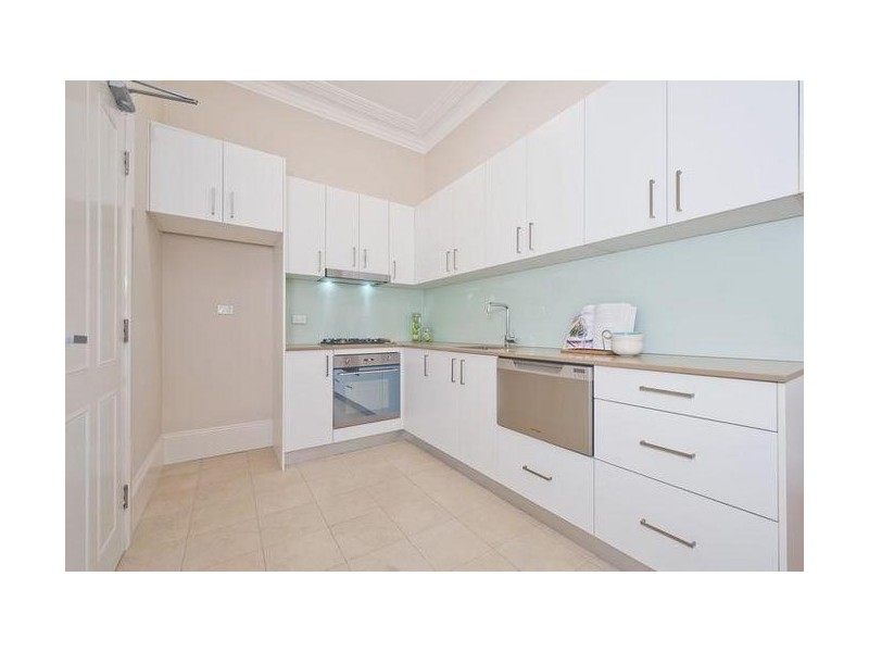 2/2 Victoria Square, Ashfield NSW 2131
