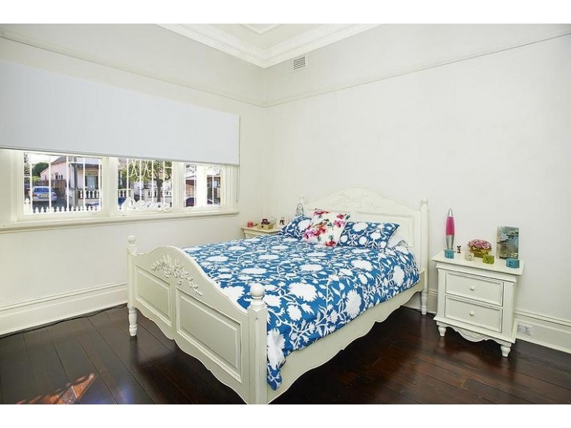 4 Canonbury Grove, Dulwich Hill NSW 2203