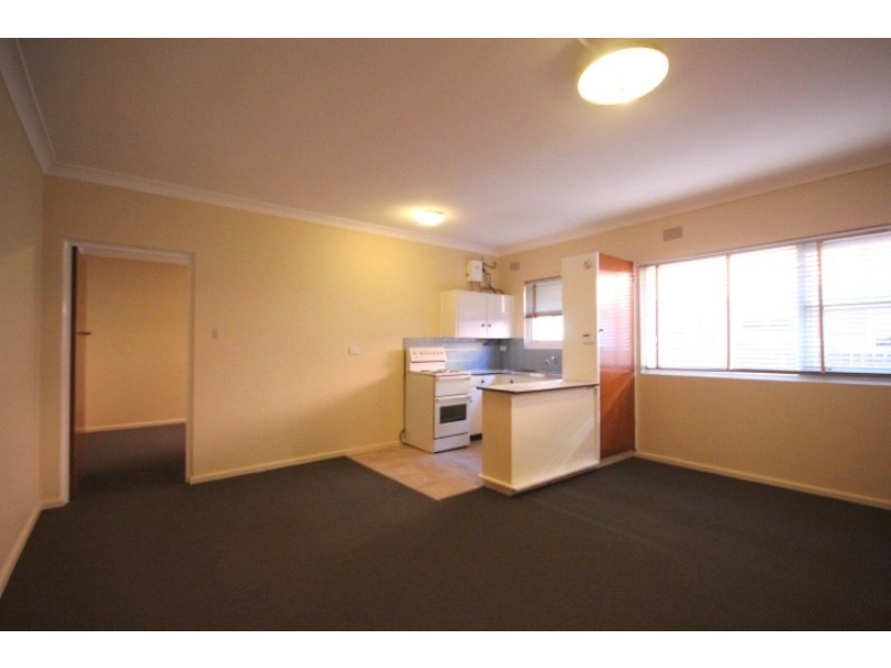 4/11 Graham Road, Narwee NSW 2209