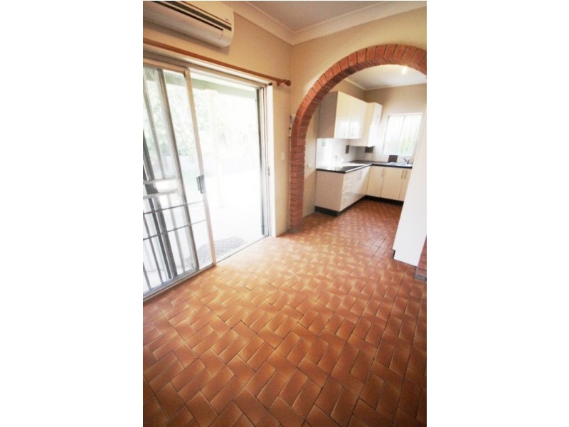 2/126 Carlton Crescent, Summer Hill NSW 2130