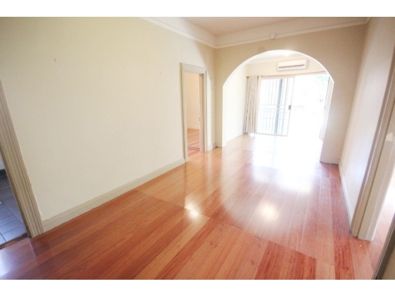 2/126 Carlton Crescent, Summer Hill NSW 2130