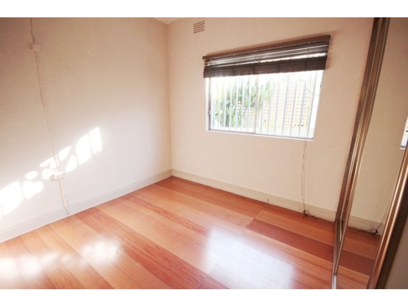2/126 Carlton Crescent, Summer Hill NSW 2130