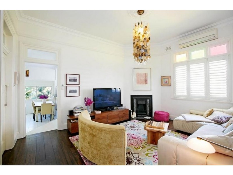 87 Hawthorne Parade, Haberfield NSW 2045