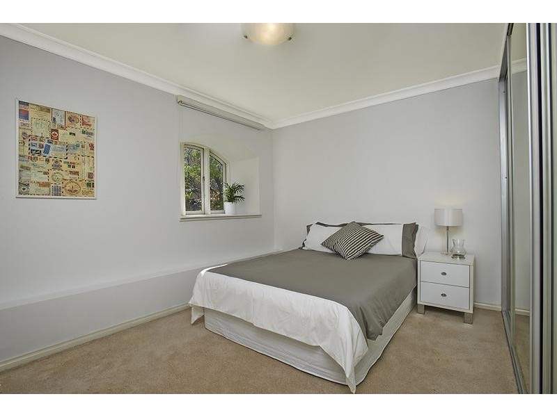 6/2-4 Sugar House Road, Canterbury NSW 2193