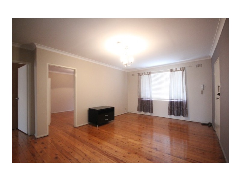 2/30 Gould Avenue, Campsie NSW 2194