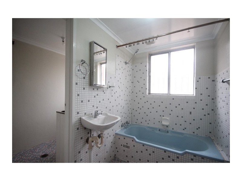 2/30 Gould Avenue, Campsie NSW 2194