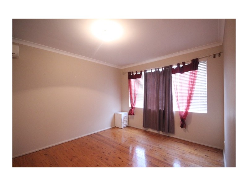 2/30 Gould Avenue, Campsie NSW 2194