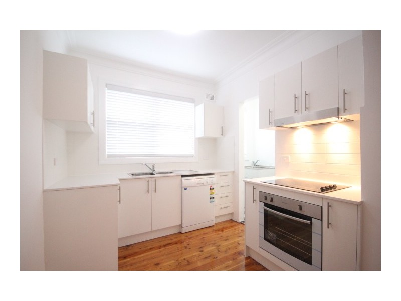 2/18 Queen Street, Ashfield NSW 2131