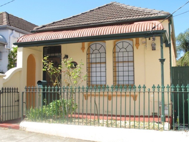 9 Ducross Street, Petersham NSW 2049