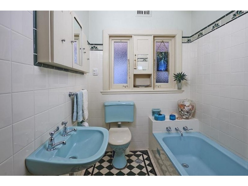 14 Victoria Square, Ashfield NSW 2131