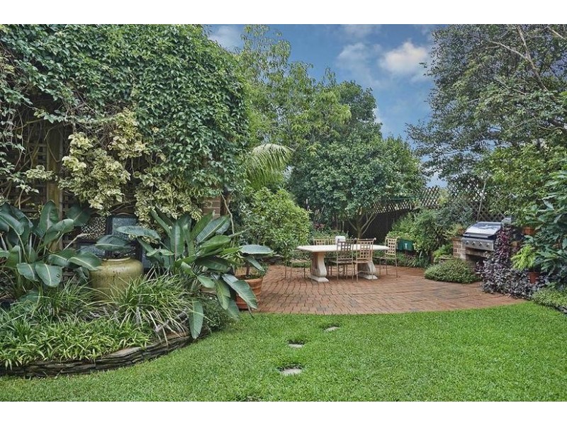 14 Victoria Square, Ashfield NSW 2131