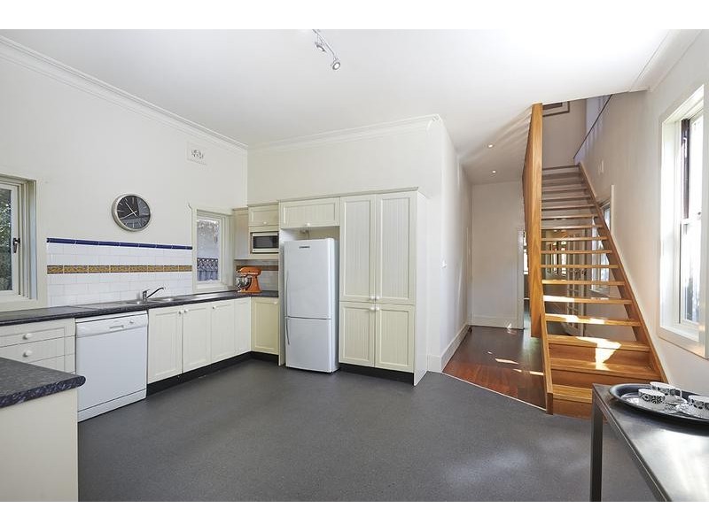 2 Service Avenue, Ashfield NSW 2131