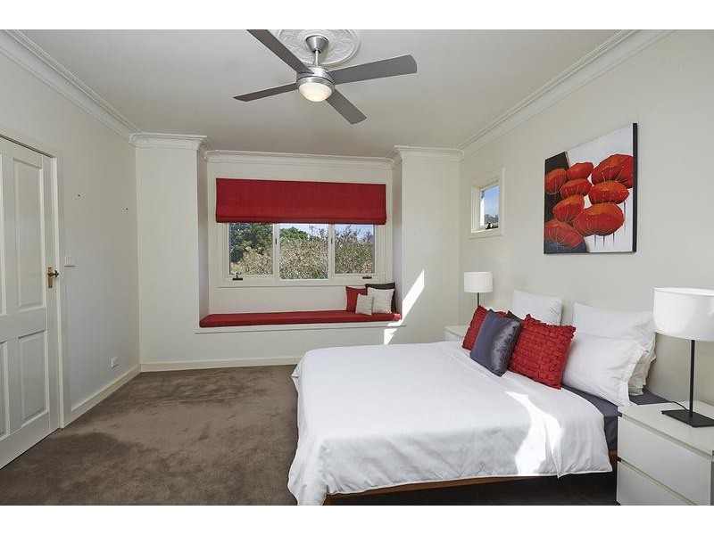 2 Service Avenue, Ashfield NSW 2131