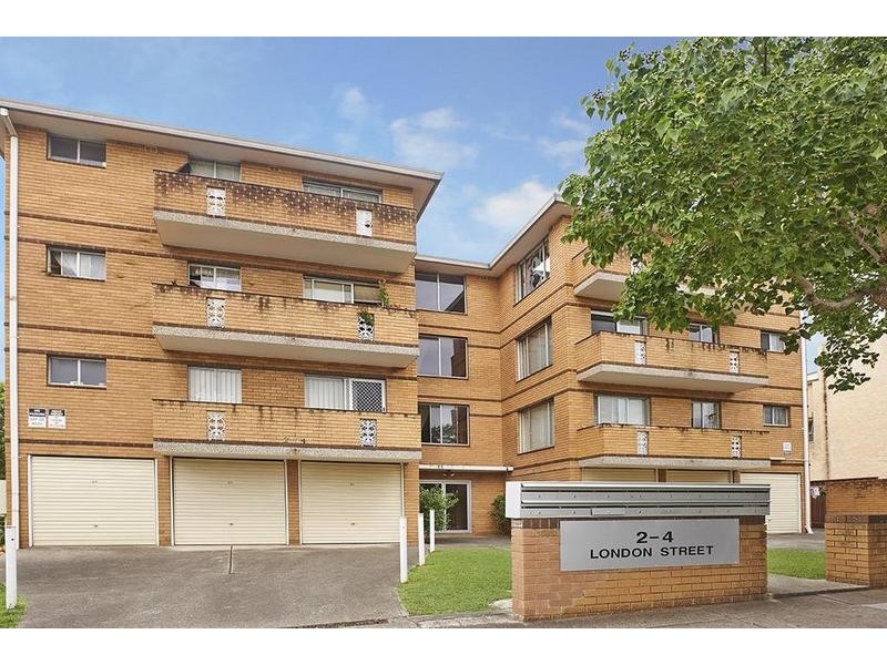 23/2-4 London Street, Campsie NSW 2194
