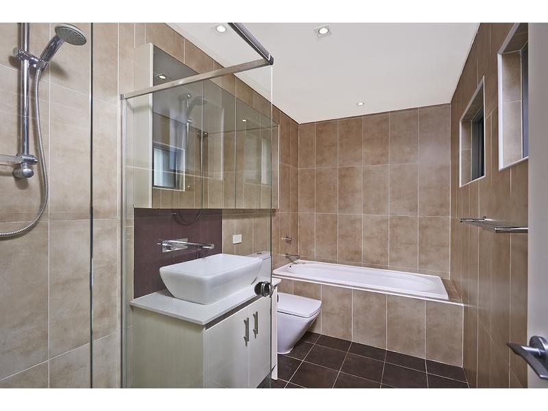 4/64 Renwick Street, Leichhardt NSW 2040