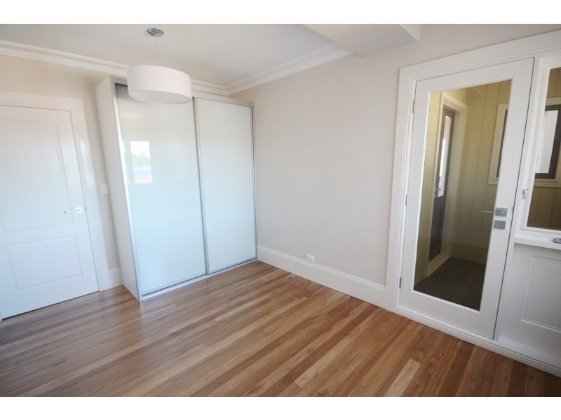 8/2 VICTORIA SQUARE, Ashfield NSW 2131