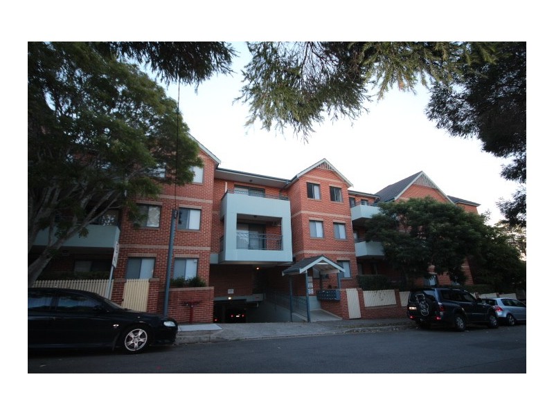 4/16 Sadlier Crescent, Petersham NSW 2049