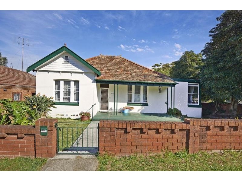 27 Jubilee Avenue, Carlton NSW 2218