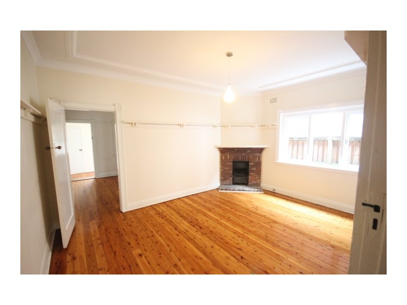 2/5 Pembroke Street, Ashfield NSW 2131