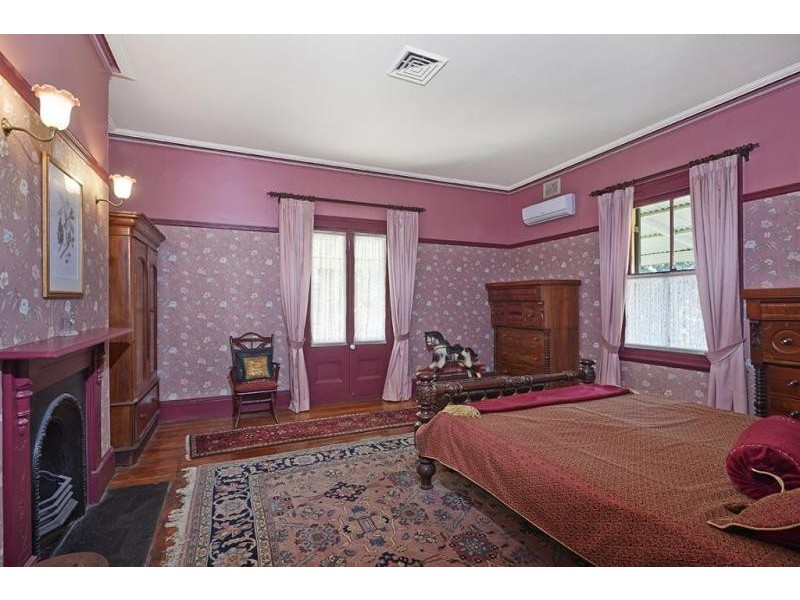 18 Julia Street, Ashfield NSW 2131