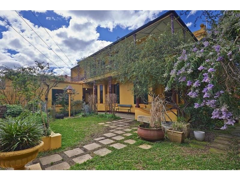 18 Julia Street, Ashfield NSW 2131