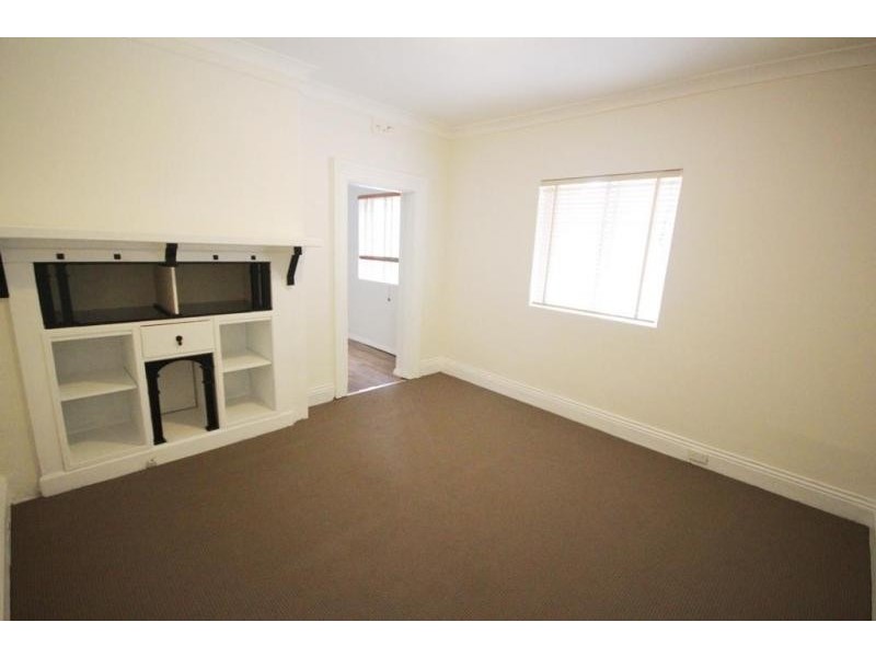 2/23 Chandos Street, Ashfield NSW 2131