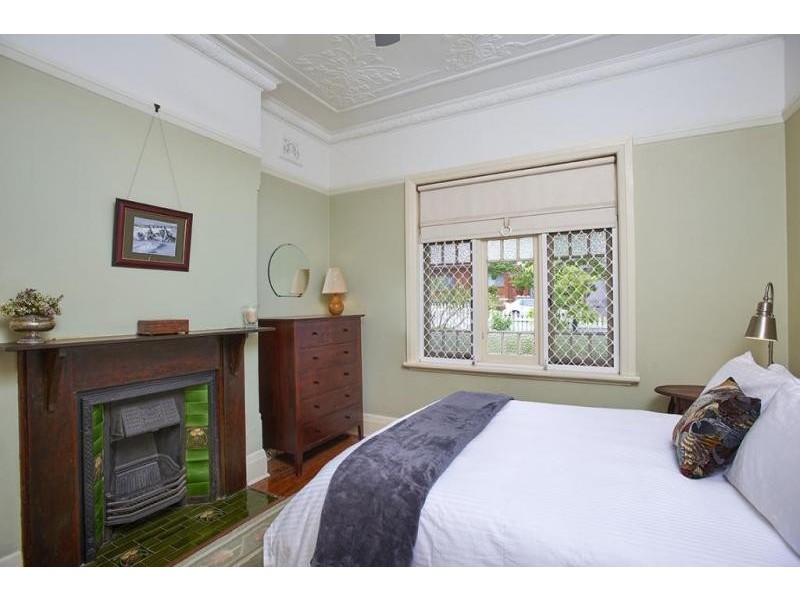 23 Service Avenue, Ashfield NSW 2131