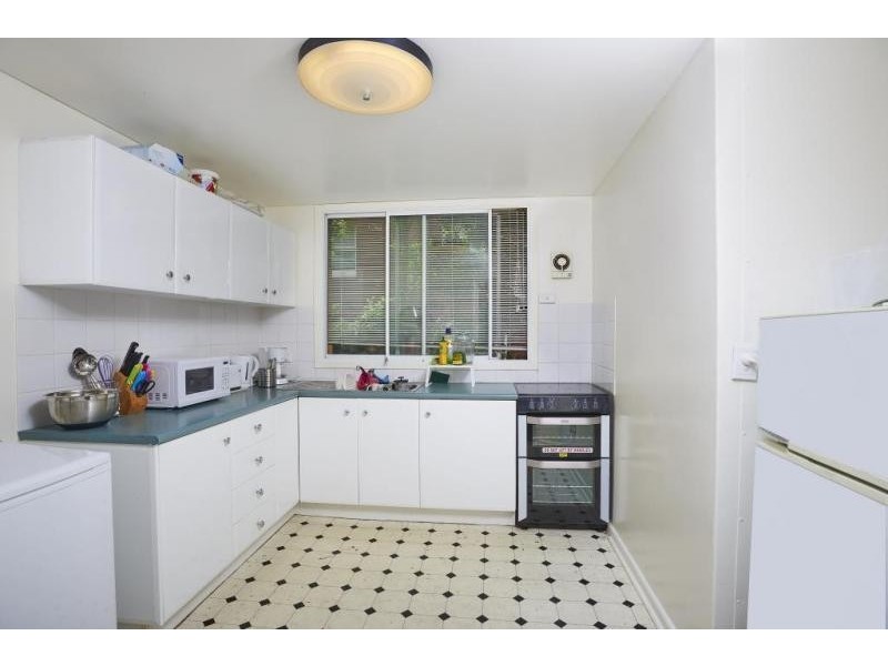 2/142 Stanmore Road, Stanmore NSW 2048