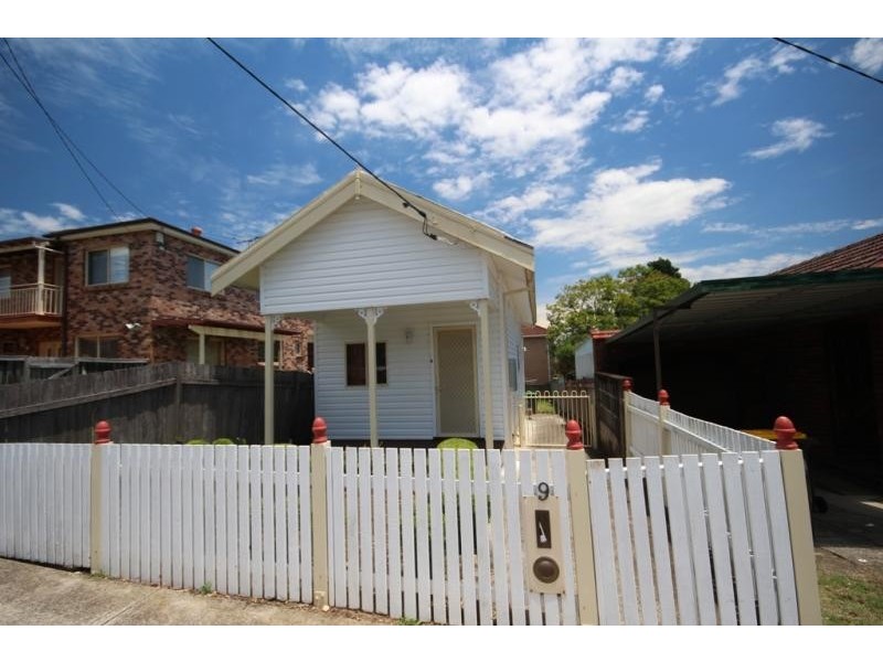 9 River Street, Earlwood NSW 2206