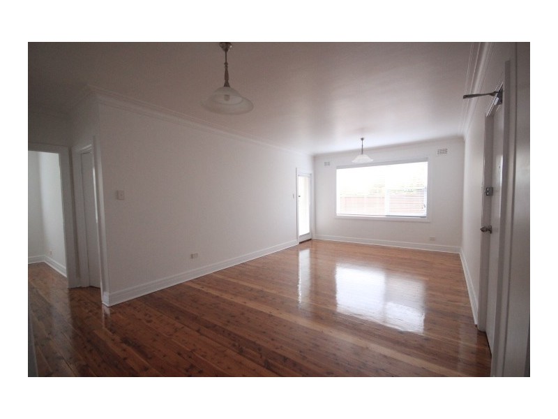 2/18 Queen Street, Ashfield NSW 2131