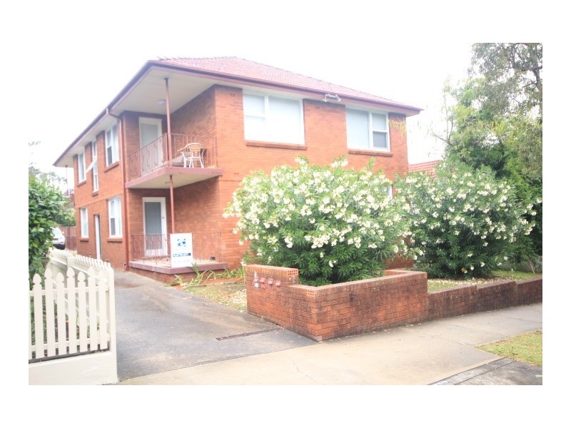 2/18 Queen Street, Ashfield NSW 2131