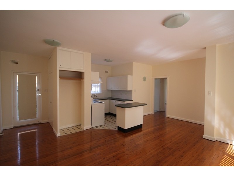 1/10 Albert Parade, Ashfield NSW 2131