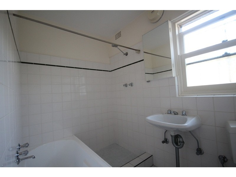 1/10 Albert Parade, Ashfield NSW 2131