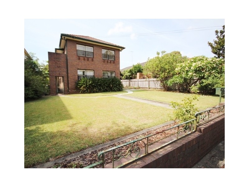 2/10 Albert Parade, Ashfield NSW 2131