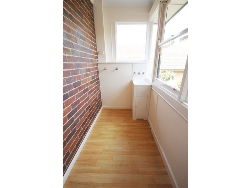 2/10 Albert Parade, Ashfield NSW 2131