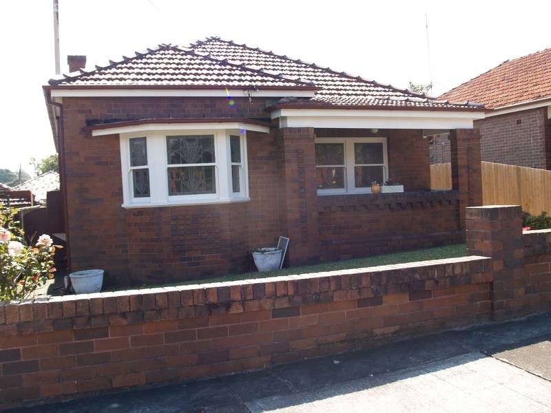 7 Winston Avenue, Earlwood NSW 2206