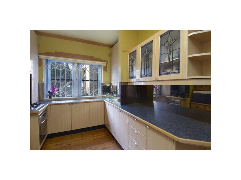 2/10 Grainger Avenue, Ashfield NSW 2131