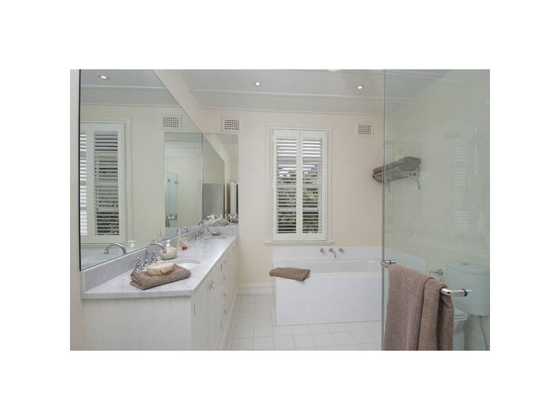 42 The Boulevarde, Lewisham NSW 2049