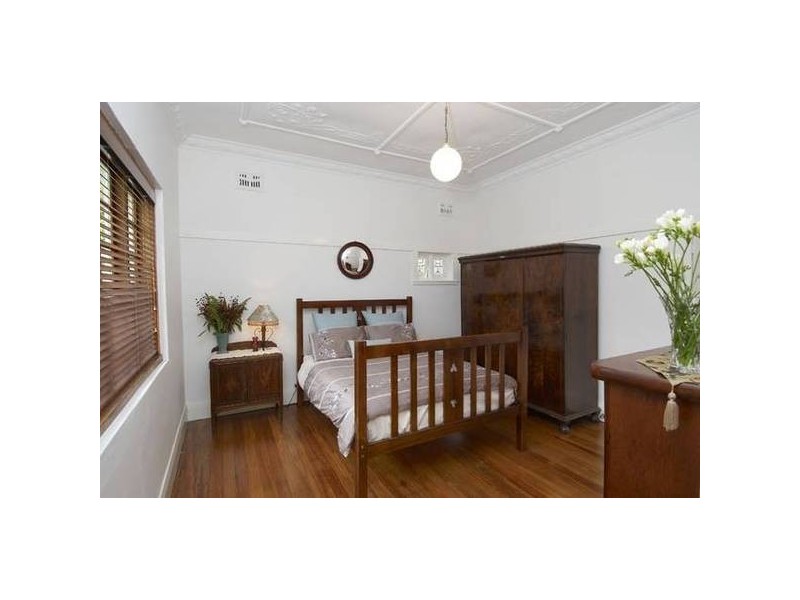 1 Farleigh Street, Ashfield NSW 2131
