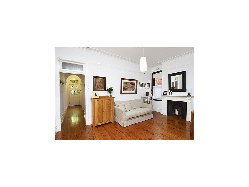 6 Kroombit St, Dulwich Hill NSW 2203